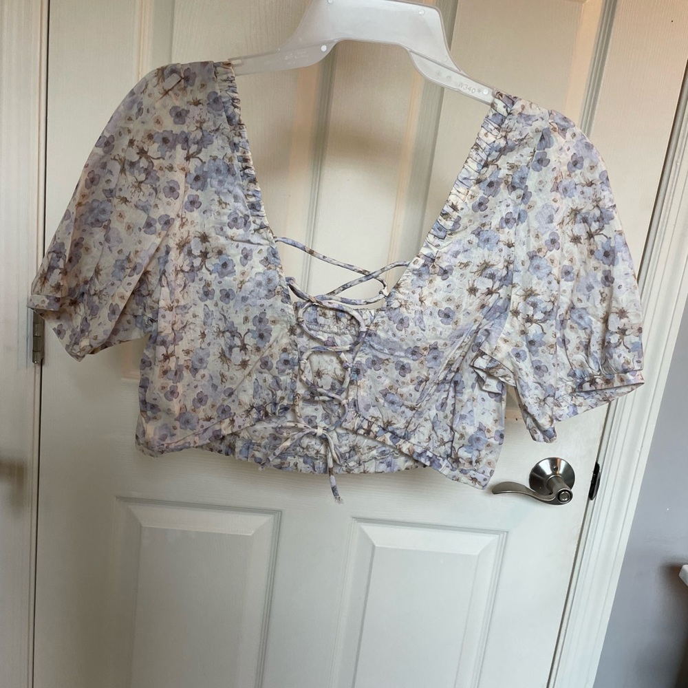 H&M Top - Picture 3 of 3